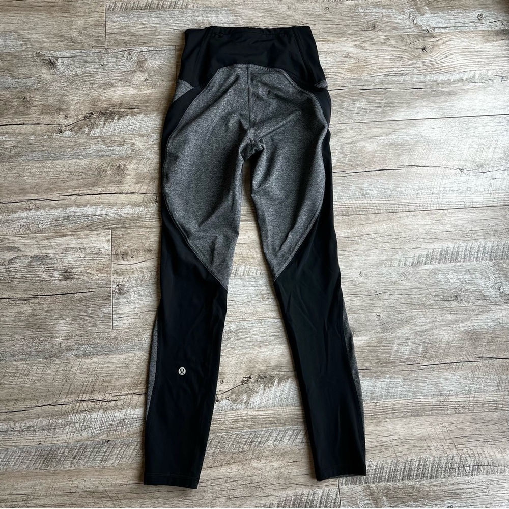 Lululemon Athletica Gray and Black Leggings with High-Rise Waistband